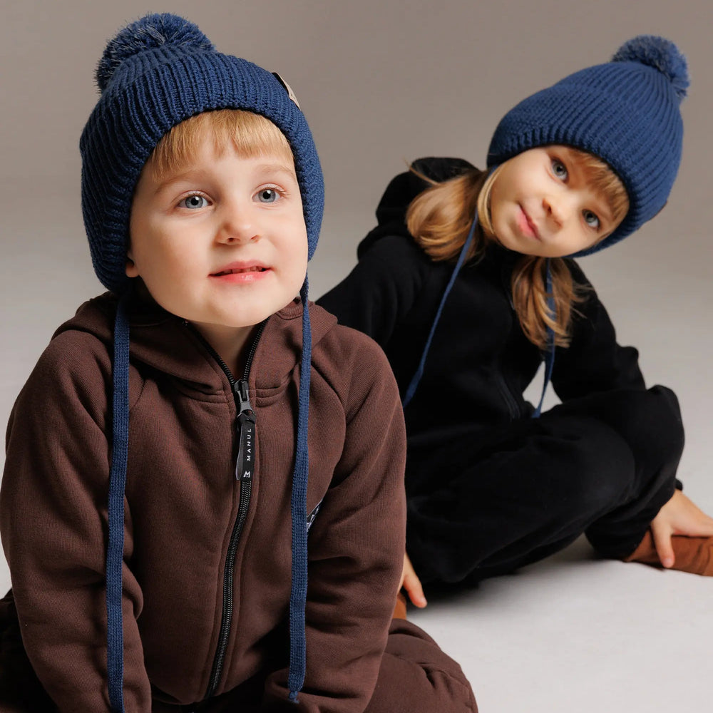 Winter beanie Navy — 100% extra fine merino wool, wool-fleece lined, reflective pom-pom