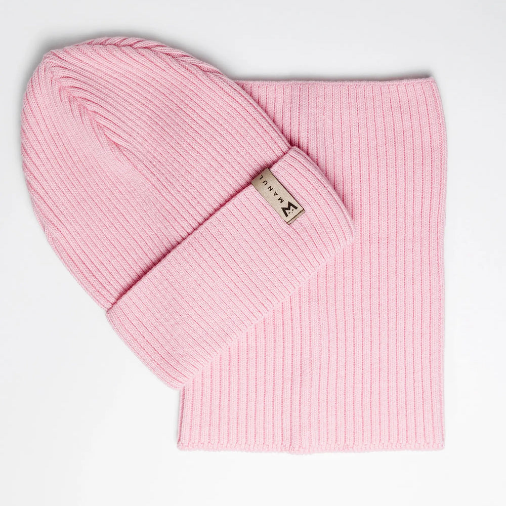 
                      
                        Set Blush — merino beanie & tube scarf, 100% extra fine merino wool
                      
                    