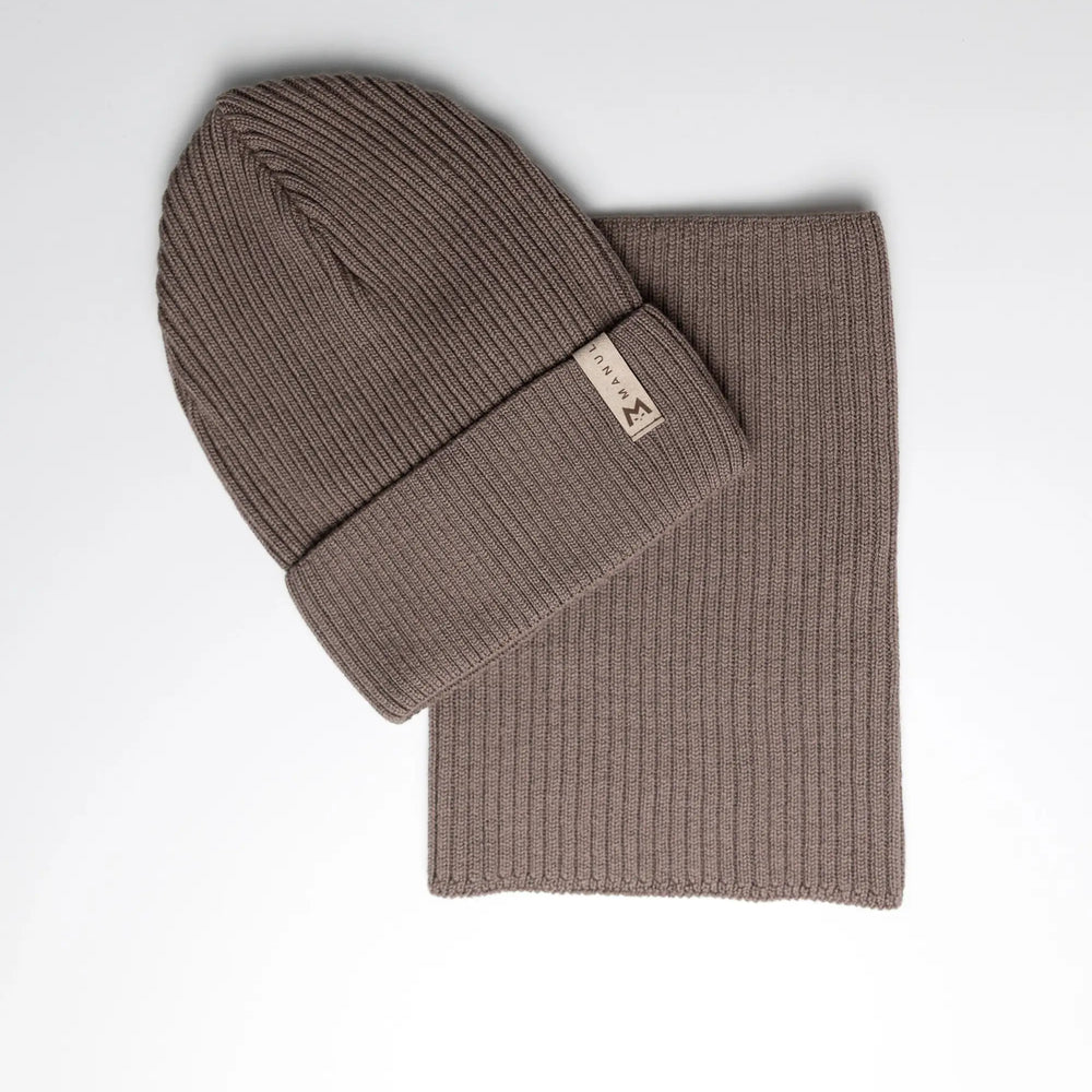 
                      
                        Set Mocha — merino beanie & tube scarf, 100% extra fine merino wool
                      
                    