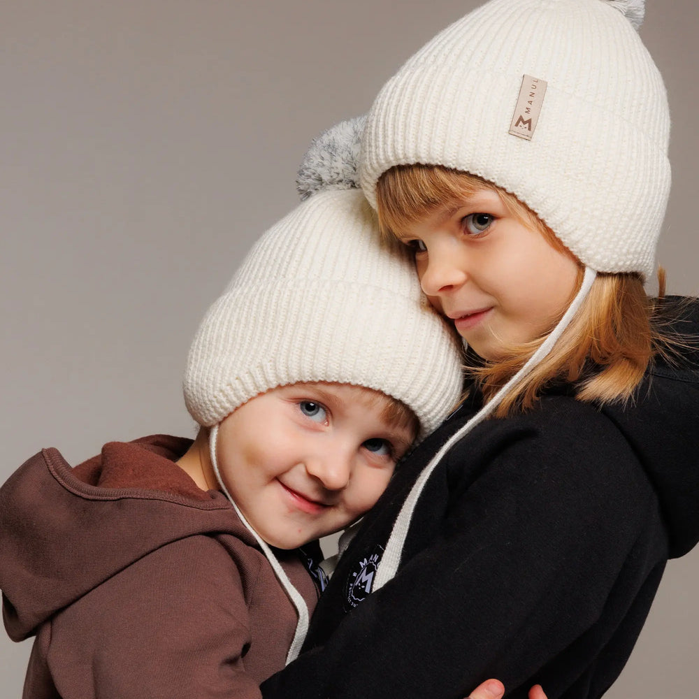 Winter beanie Vanilla — 100% extra fine merino wool, wool-fleece lined, reflective pom-pom