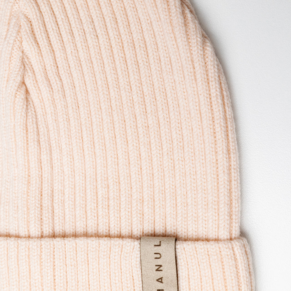 
                      
                        Set Vanilla — merino beanie & tube scarf, 100% extra fine merino wool
                      
                    