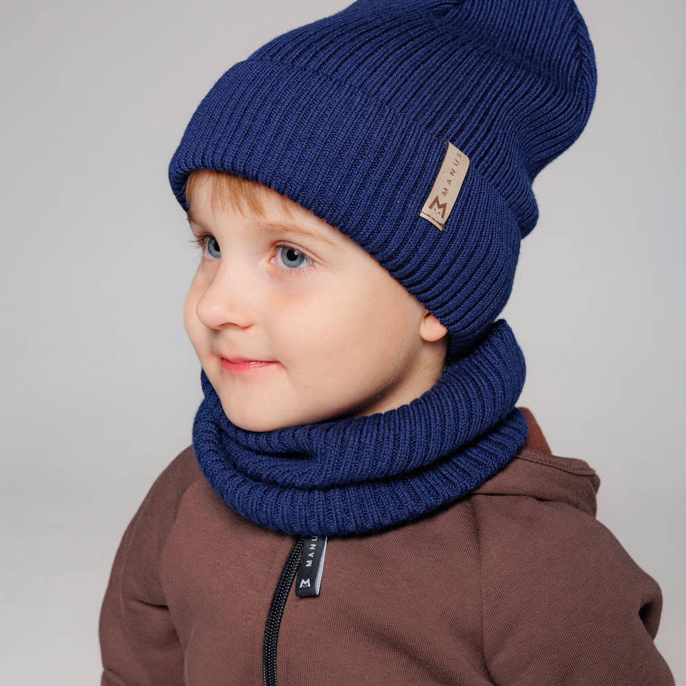 
                      
                        Set Navy — merino beanie & tube scarf, 100% extra fine merino wool
                      
                    