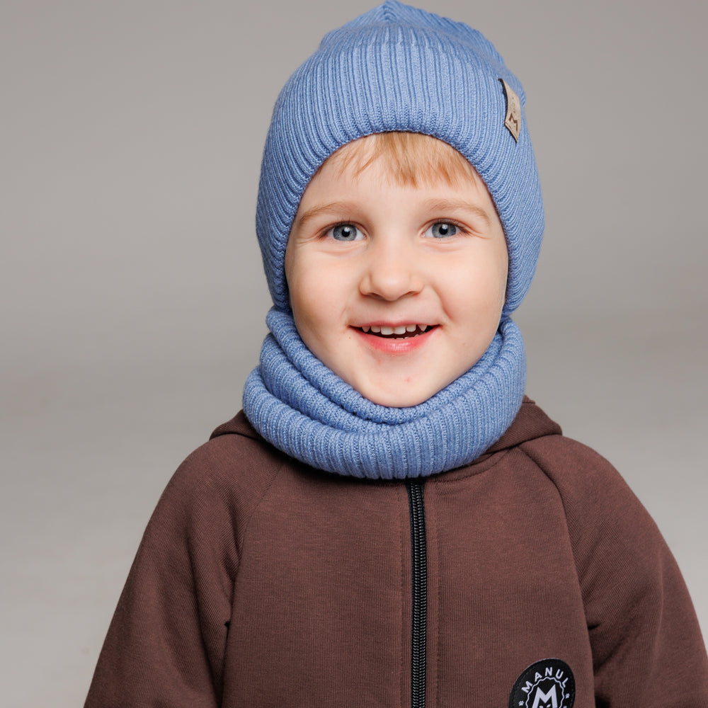 
                      
                        Set Sky — merino beanie & tube scarf, 100% extra fine merino wool
                      
                    