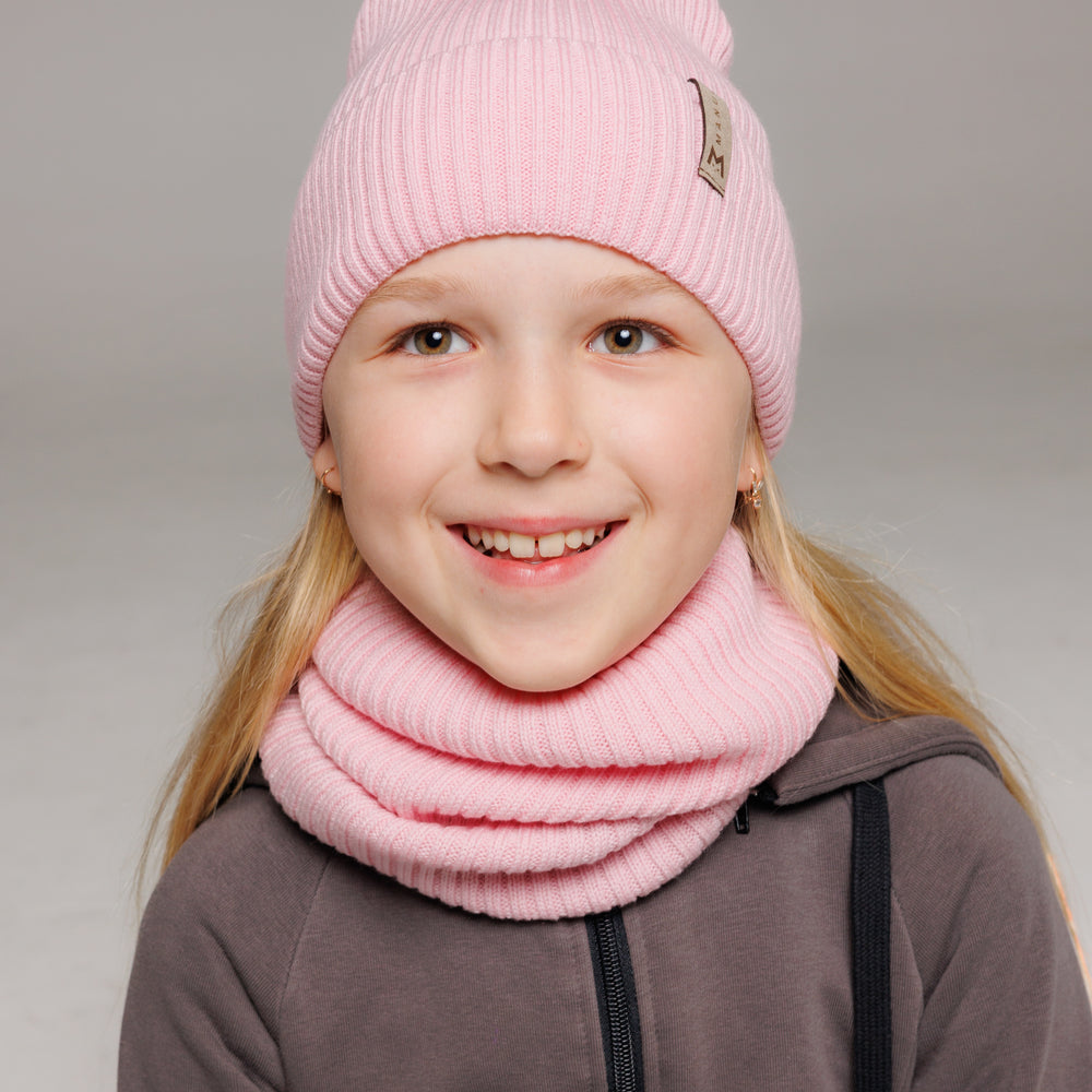 
                      
                        Set Blush — merino beanie & tube scarf, 100% extra fine merino wool
                      
                    