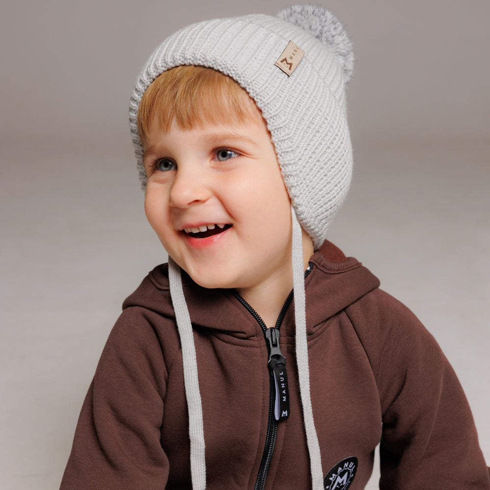 
                      
                        Winter beanie Fog — 100% extra fine merino wool, wool-fleece lined, reflective pom-pom
                      
                    