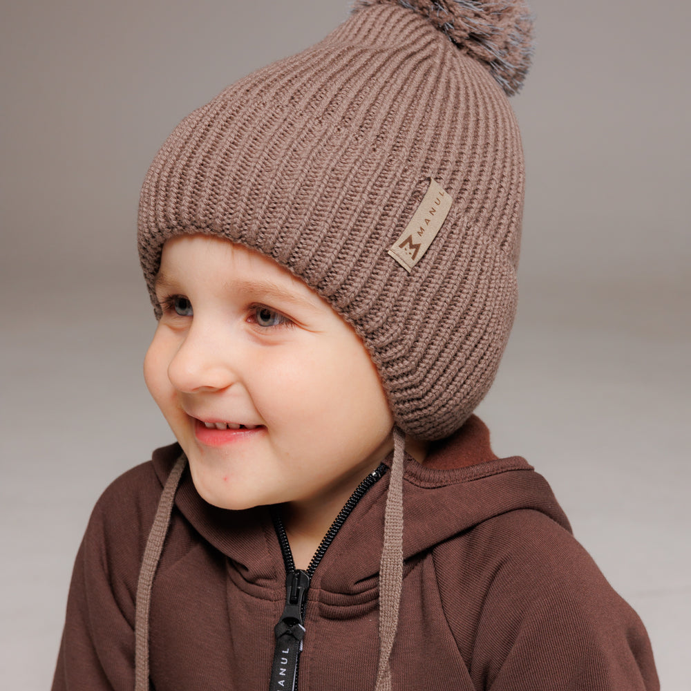 
                      
                        Winter beanie Mocha — 100% extra fine merino wool, wool-fleece lined, reflective pom-pom
                      
                    