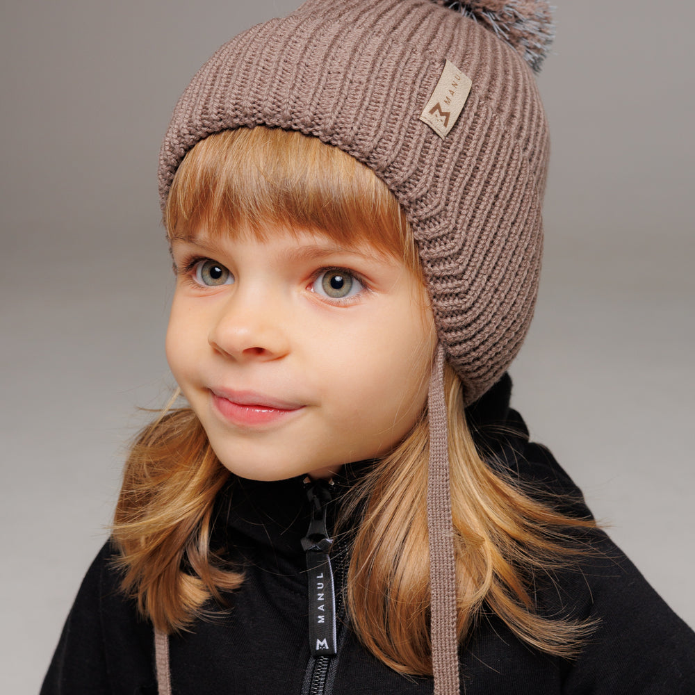 
                      
                        Winter beanie Mocha — 100% extra fine merino wool, wool-fleece lined, reflective pom-pom
                      
                    