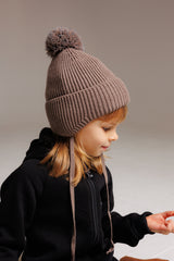 Winter beanie Mocha — 100% extra fine merino wool, wool-fleece lined, reflective pom-pom